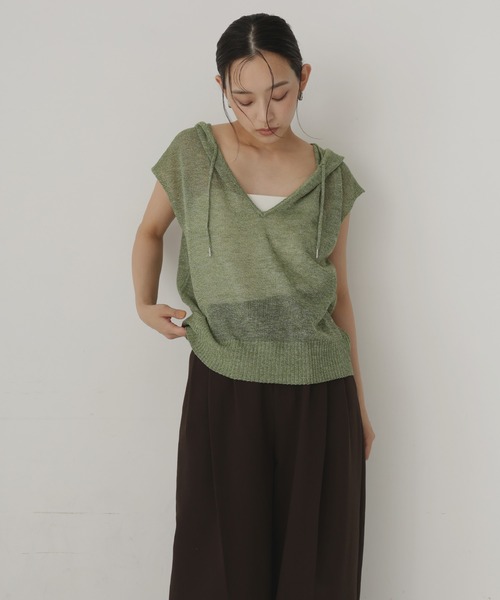 hellam(へラム)の「透かし編みフーディーノースリーブ(ニット/セーター・レディース・ブラウン/チャコール/グリーン/アイボリー・FREE)」の15枚目の写真