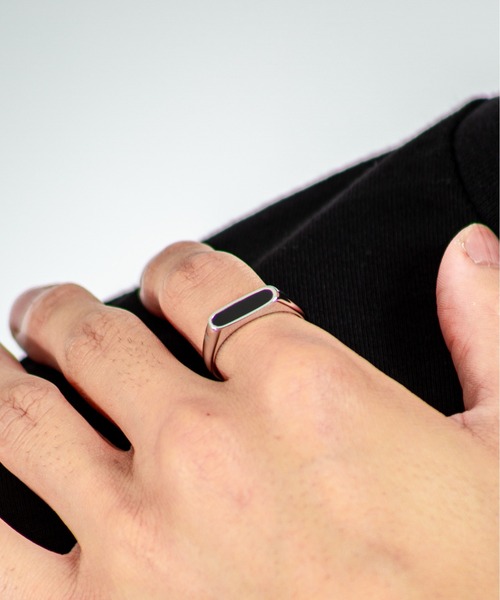 TOM WOOD(トムウッド)の「【TOMWOOD/トムウッド】Mario Ring Onyx オニキス シルバーリング 指輪 リング(リング・レディース・シルバー・62/58/56/60)」の2枚目の写真