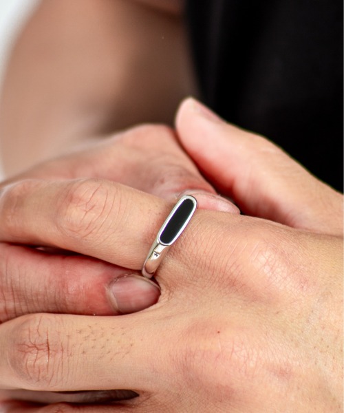 TOM WOOD(トムウッド)の「【TOMWOOD/トムウッド】Mario Ring Onyx オニキス シルバーリング 指輪 リング(リング・レディース・シルバー・62/58/56/60)」の3枚目の写真