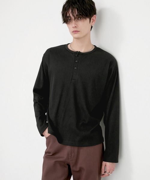 CIYOT（シヨウト）の「【CIYOT】テレコリブ コンパクトフィット ヘンリーネック長袖Tシャツ（Tシャツ/カットソー・メンズ・ブラック/チャコール/ダークブラウン/ホワイト/レッド・S/M/L）」の8枚目の写真