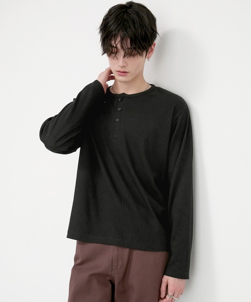 CIYOT（シヨウト）の「【CIYOT】テレコリブ コンパクトフィット ヘンリーネック長袖Tシャツ（Tシャツ/カットソー・メンズ・ブラック/チャコール/ダークブラウン/ホワイト/レッド・S/M/L）」の9枚目の写真