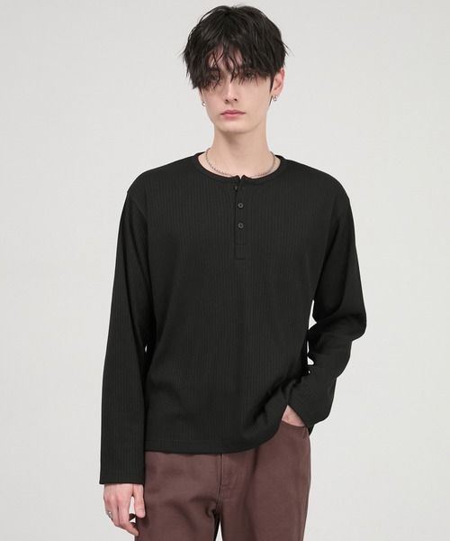 CIYOT（シヨウト）の「【CIYOT】テレコリブ コンパクトフィット ヘンリーネック長袖Tシャツ（Tシャツ/カットソー・メンズ・ブラック/チャコール/ダークブラウン/ホワイト/レッド・S/M/L）」の10枚目の写真