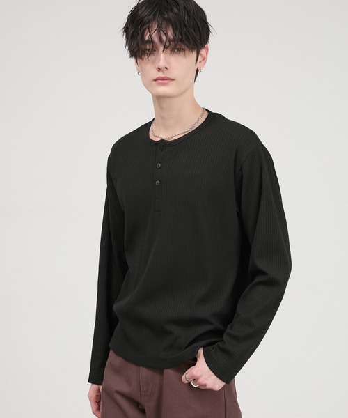 CIYOT（シヨウト）の「【CIYOT】テレコリブ コンパクトフィット ヘンリーネック長袖Tシャツ（Tシャツ/カットソー・メンズ・ブラック/チャコール/ダークブラウン/ホワイト/レッド・S/M/L）」の19枚目の写真