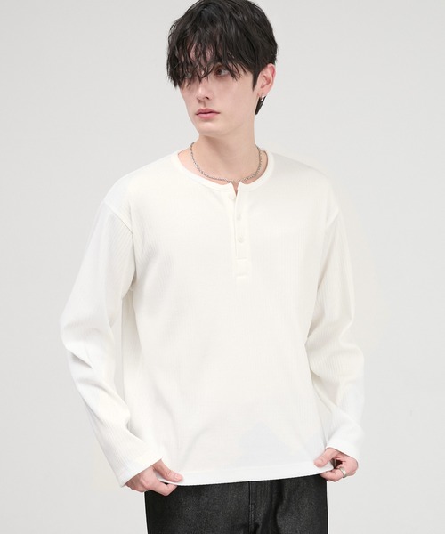 CIYOT（シヨウト）の「【CIYOT】テレコリブ コンパクトフィット ヘンリーネック長袖Tシャツ（Tシャツ/カットソー・メンズ・ブラック/チャコール/ダークブラウン/ホワイト/レッド・S/M/L）」の21枚目の写真