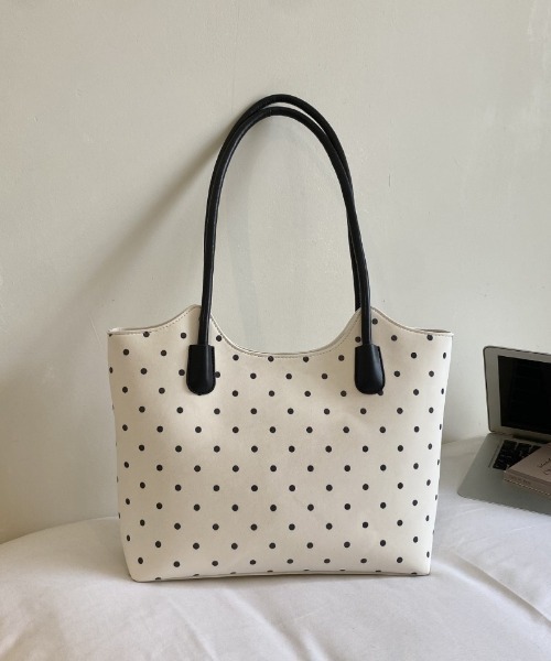 Ritzy(リッツィー)の「3 色展開 ドット柄トートバッグ(飾り物無し)(ショルダーバッグ・レディース・ベージュ/グレー/ブラック・FREE)」の6枚目の写真