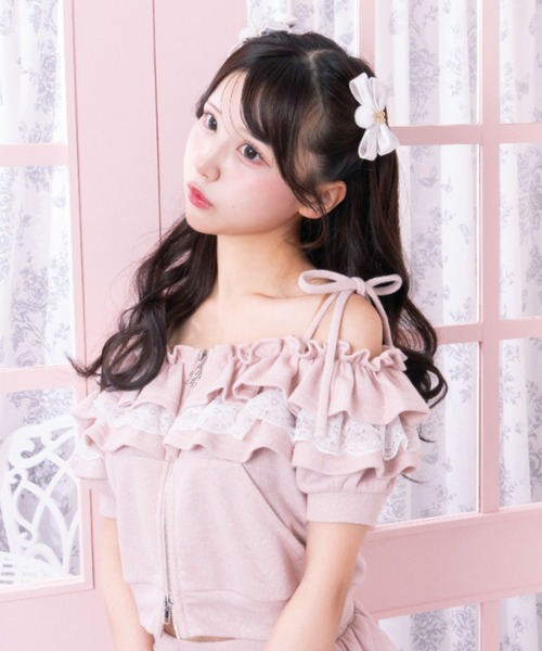 LAFARY（ラファリー）の「ロゴベロアミニリボン（バレッタ/ヘアクリップ・レディース・ベージュ/ブラック/ピンク/アイボリー/ホワイト・FREE）」の11枚目の写真