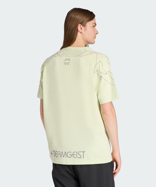 adidas(アディダス)の「Adilenium シーズン4 チームガイスト グラフィック 半袖Tシャツ / アディダスオリジナルス adidas Originals(Tシャツ/カットソー・メンズ・グリーン・XX-LARGE/3XL/4XL/LARGE/MEDIUM/SMALL/X-LARGE/X-SMALL)」の2枚目の写真