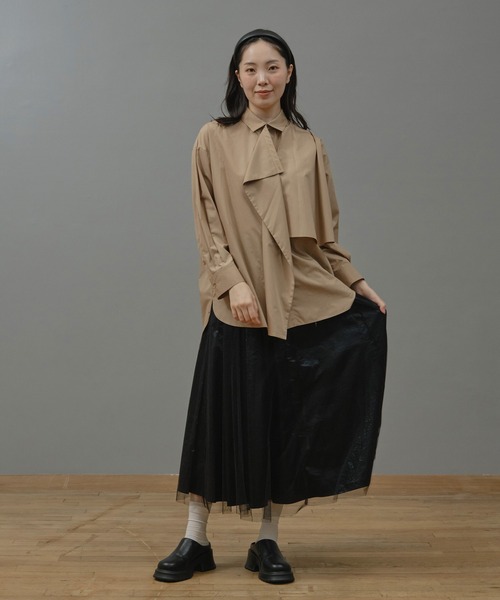 Nunc.（ヌンク）の「アシンメトリードレープシャツ（シャツ/ブラウス・レディース・オフホワイト/ブラウン系その他/ベージュ/ブルー系その他/ブルー・FREE）」の21枚目の写真