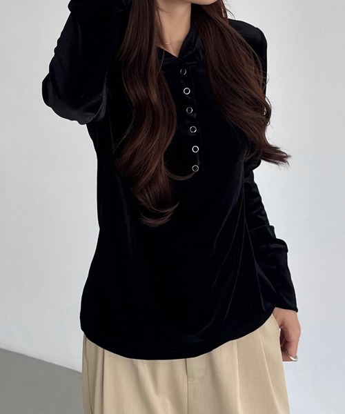 callautia（カラウティア）の「フーディーベロアカットトップス（Tシャツ/カットソー・レディース・グレイッシュベージュ/ブラウン/ブラック・MEDIUM/SMALL/LARGE）」の5枚目の写真