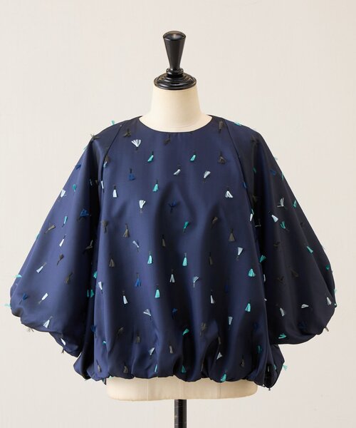 BEARDSLEY(ビアズリー)の「《ZOZO先行予約開始》フェザー刺繍バルーンブラウス(シャツ/ブラウス・レディース・ネイビー/ベージュ・FREE)」の22枚目の写真
