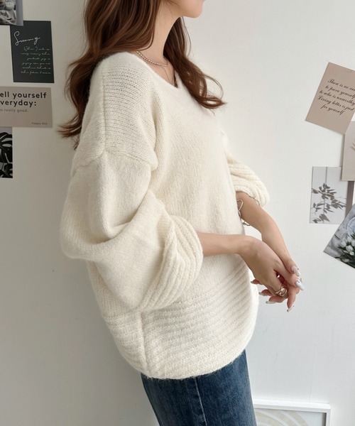 Eclat one(エクラワン)の「【Eclat one】Vネック ドロップショルダー メランジ ニット(ニット/セーター・レディース・チャコール/グリーン/アイボリー・FREE)」の5枚目の写真
