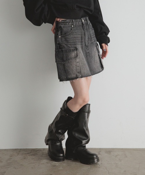 LOWRYS FARM(ローリーズファーム)の「CONE/カーゴミニスカート 1047091(デニムスカート・レディース・ブラック/ブルー・MEDIUM/LARGE)」の11枚目の写真