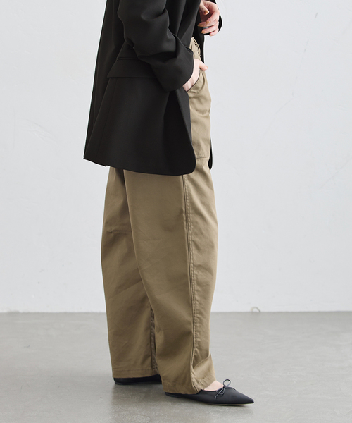 journal standard L'essage(ジャーナルスタンダードレサージュ)の「ヴィンテージコットンベイカーパンツ(その他パンツ・レディース・カーキ・38/36)」の4枚目の写真