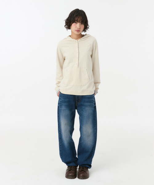 OHESHIO(オヘシオ)の「フローラルボタンフード付きロングスリーブ、アイボリー(Tシャツ/カットソー・レディース・その他・FREE)」の9枚目の写真