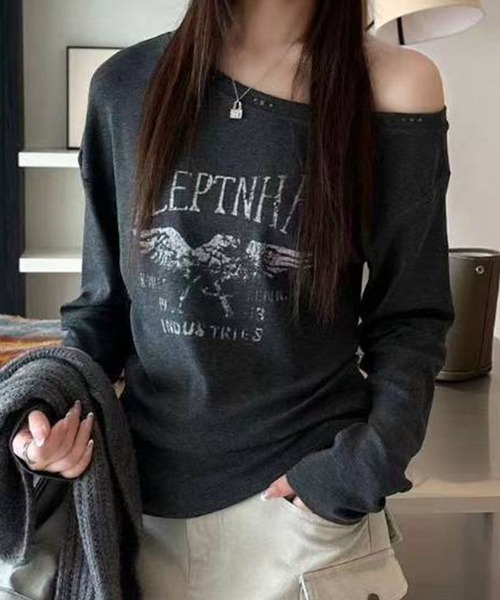 SpRay(スプレイ)の「イーグルスタッズオフショルダートップス(Tシャツ/カットソー・レディース・オフホワイト/ブラウン/チャコールグレー/ベージュ・FREE)」の7枚目の写真