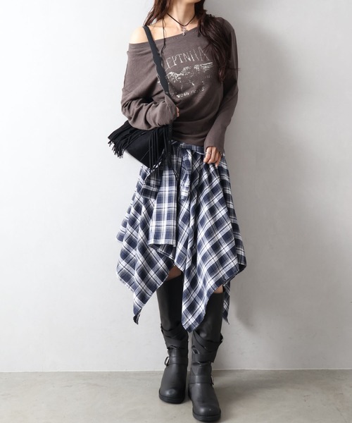 SpRay(スプレイ)の「イーグルスタッズオフショルダートップス(Tシャツ/カットソー・レディース・オフホワイト/ブラウン/チャコールグレー/ベージュ・FREE)」の9枚目の写真