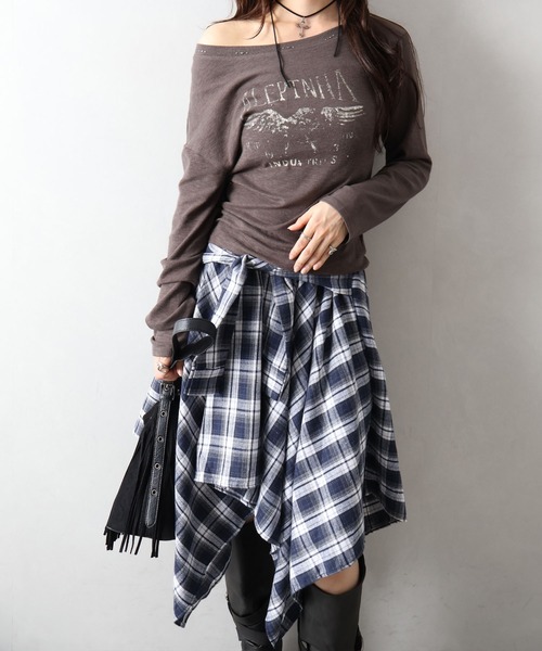 SpRay(スプレイ)の「イーグルスタッズオフショルダートップス(Tシャツ/カットソー・レディース・オフホワイト/ブラウン/チャコールグレー/ベージュ・FREE)」の14枚目の写真