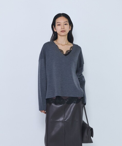 1er Arrondissement(プルミエアロンディスモン)の「ウールスムースVネックプルオーバー(ニット/セーター・レディース・ブラウン/オフホワイト/グレー/レッド・FREE)」の2枚目の写真