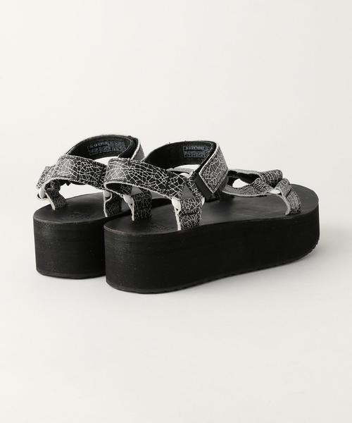 Teva（テバ）の「＜Teva（テバ）＞プラットフォーム クラック サンダル◆（サンダル・レディース・ホワイト/ブラック・35/38/36/37）」の7枚目の写真