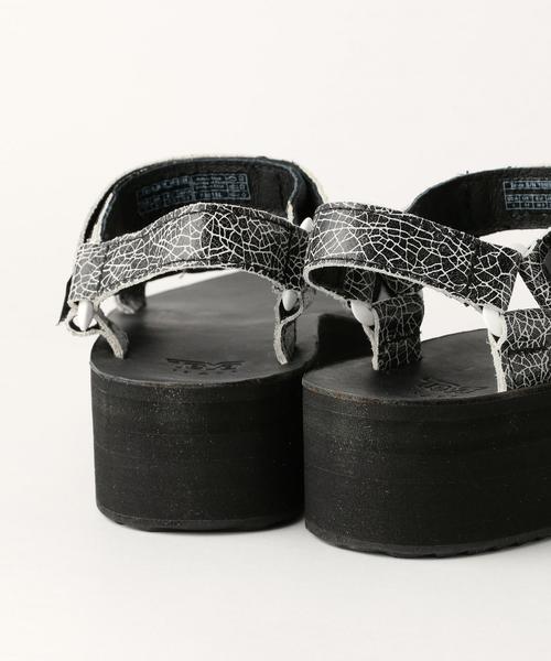 Teva（テバ）の「＜Teva（テバ）＞プラットフォーム クラック サンダル◆（サンダル・レディース・ホワイト/ブラック・35/38/36/37）」の9枚目の写真