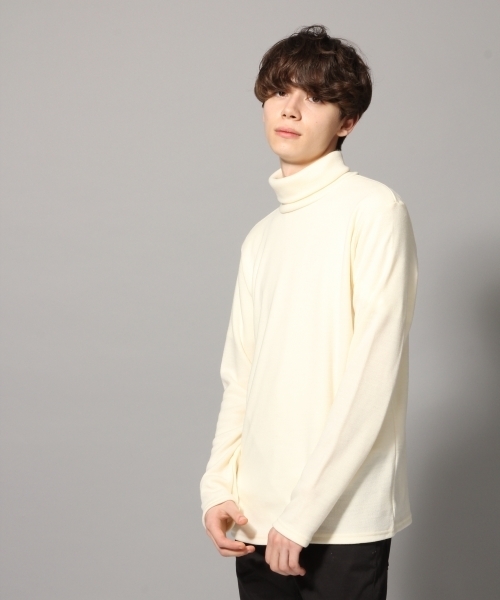 HARE(ハレ)の「タートルスムースニットソー(HARE)(ニット/セーター・メンズ・ホワイト/ブラウン/ワインレッド/ブラック・SMALL/LARGE/MEDIUM)」の2枚目の写真