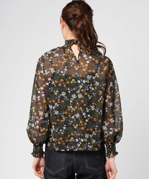 MERLOT（メルロー）の「花柄シャーリングハイネックブラウス1020 