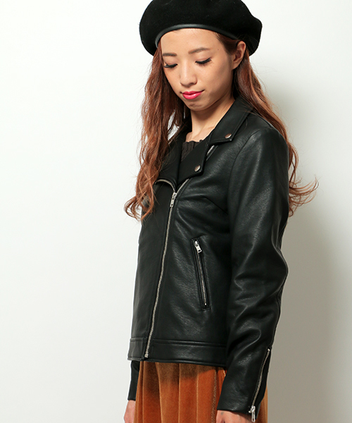 VENCEEXCHANGE（ヴァンスエクスチェンジ）の「合皮ライダースブルゾン（ライダースジャケット・レディース・ブラック・MEDIUM）」の9枚目の写真