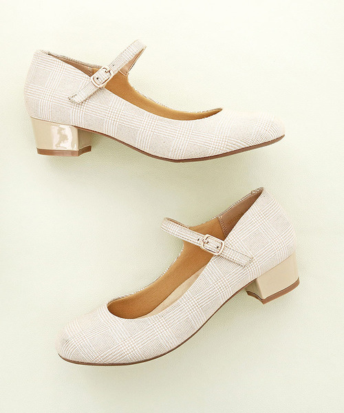 byあしながおじさん（バイアシナガオジサン）の「〈byあしながおじさん〉　ストラップパンプス（パンプス・レディース・ワイン/ブラック系その他/ベージュ/ブラック/クリアブラック/レッド/アッシュ/ワインレッド/クリアレッド/ライトベージュ/グリーン・24.0cm/22.5cm/24.5cm/23.5cm/23.0cm）」の7枚目の写真