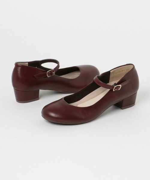 byあしながおじさん（バイアシナガオジサン）の「〈byあしながおじさん〉　ストラップパンプス（パンプス・レディース・ワイン/ブラック系その他/ベージュ/ブラック/クリアブラック/レッド/アッシュ/ワインレッド/クリアレッド/ライトベージュ/グリーン・24.0cm/22.5cm/24.5cm/23.5cm/23.0cm）」の16枚目の写真