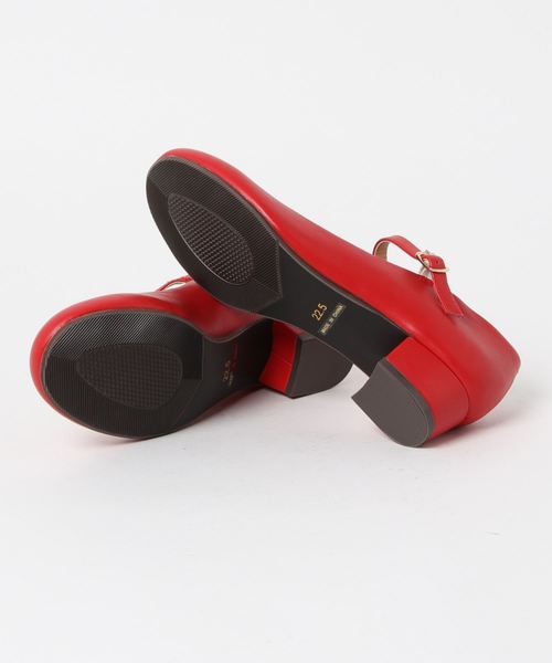 byあしながおじさん（バイアシナガオジサン）の「〈byあしながおじさん〉　ストラップパンプス（パンプス・レディース・ワイン/ブラック系その他/ベージュ/ブラック/クリアブラック/レッド/アッシュ/ワインレッド/クリアレッド/ライトベージュ/グリーン・24.0cm/22.5cm/24.5cm/23.5cm/23.0cm）」の13枚目の写真