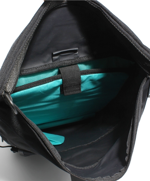 PUMA（プーマ）の「バックパック - Traction(トラクション)（バックパック/リュック・メンズ・ブラック/ネイビー・フリー）」の10枚目の写真