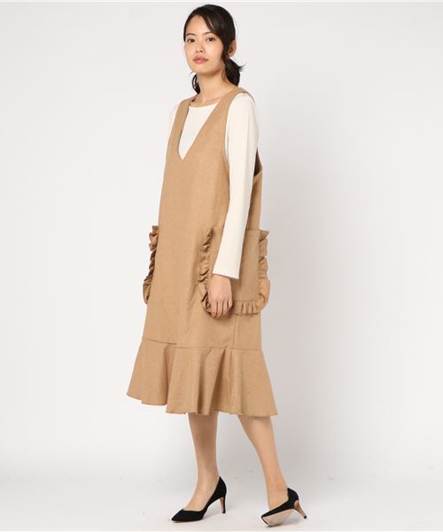 MERLOT（メルロー）の「フリルビッグポケットジャンパースカート2453（ワンピース・レディース・ブラック/ベージュ/グレー・FREE）」の16枚目の写真