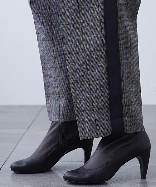 STUDIOUS(ステュディオス)の「【STUDIOUS】ハイウエストZIPサイドラインパンツ(その他パンツ・レディース・マルチ/ブラック/ベージュ・0/1)」の12枚目の写真