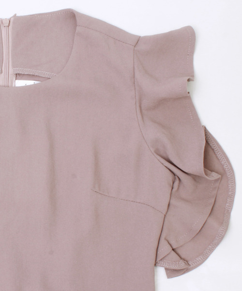 Primazel（プリマゼル）の「ウエストリボン付きフリルショルダーフロントタックワイドパンツオールインワン（つなぎ/オールインワン・レディース・ブラック/ピンク系その他/ネイビー・ONE SIZE）」の9枚目の写真