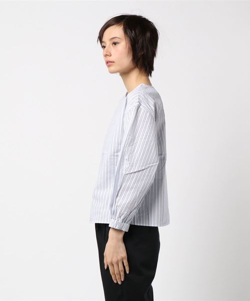 NATURAL BEAUTY BASIC(ナチュラルビューティーベーシック)の「《BLUE》ストライプパフスリーブブラウス(シャツ/ブラウス・レディース・オフホワイト/パープル系その他・MEDIUM/SMALL)」の4枚目の写真