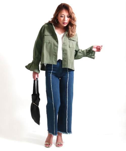 Alluge(アルージュ)の「フリルスリーブミリタリージャケット(ミリタリージャケット・レディース・ネイビー/カーキ・FREE)」の12枚目の写真