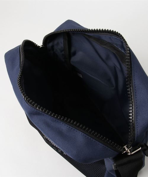 Dickies（ディッキーズ）の「【Dickies】ロゴショルダーバッグ（ショルダーバッグ・メンズ・ブルー/ライトブラウン/ワイン/ブラック・フリー）」の5枚目の写真