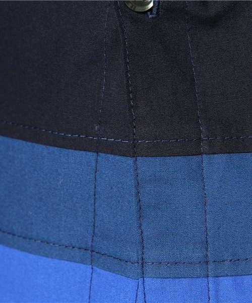 MIDWEST(ミッドウエスト)の「ANREALAGE × MIDWEST別注 ダブルレイヤードシャツ(シャツ/ブラウス・メンズ・ホワイト/ネイビー・MEDIUM/LARGE)」の8枚目の写真