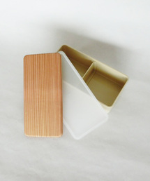 U.Q（ユウキュウ）の「【セール対象外】木蓋のお弁当箱-土佐古代杉-（お弁当箱）」