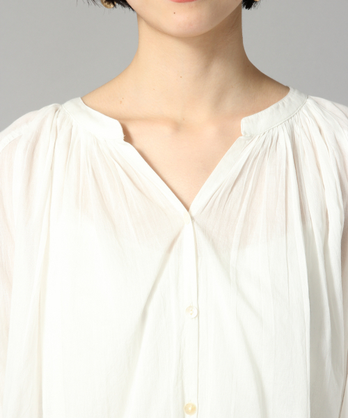 LOWRYS FARM(ローリーズファーム)の「ボイルチュニックブラウス 829980(シャツ/ブラウス・レディース・ベージュ/パープル/オフホワイト/グリーン・FREE)」の7枚目の写真