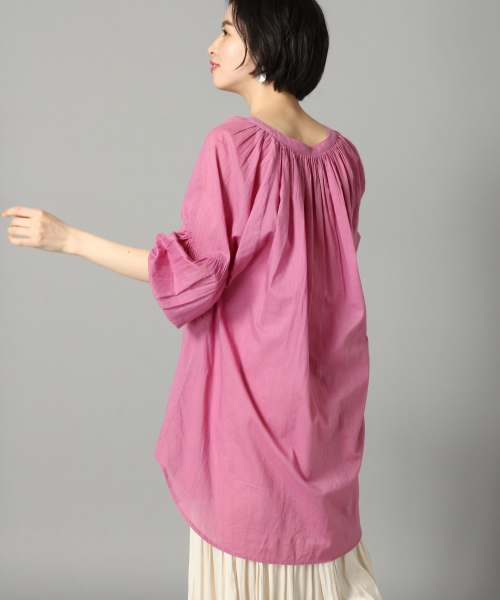 LOWRYS FARM(ローリーズファーム)の「ボイルチュニックブラウス 829980(シャツ/ブラウス・レディース・ベージュ/パープル/オフホワイト/グリーン・FREE)」の14枚目の写真