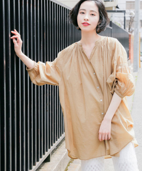 LOWRYS FARM(ローリーズファーム)の「ボイルチュニックブラウス 829980(シャツ/ブラウス・レディース・ベージュ/パープル/オフホワイト/グリーン・FREE)」の19枚目の写真