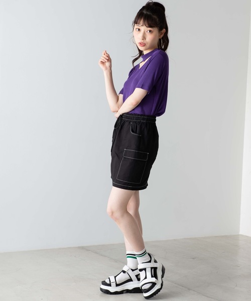 WEGO(ウィゴー)の「WEGO/チョーカーリブTシャツ(Tシャツ/カットソー・レディース・パープル系その他2/ブラウン系その他3/ブラック/ホワイト/ベージュ/パープル/ブラック系その他5・FREE)」の19枚目の写真