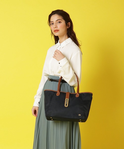LA BAGAGERIE(ラバガジェリー)の「NEWおむすびトート Sサイズ(トートバッグ・レディース・ブラック/ネイビー/グリーン系カモフラージュ/ブラック系その他/ワイン・FREE)」の14枚目の写真