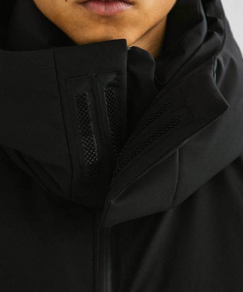 UNITED TOKYO（ユナイテッドトウキョウ）の「2wayラミネートボリュームダウン（ダウンジャケット/コート・メンズ・ブラック/カーキ/ベージュ・1/2/3）」の8枚目の写真