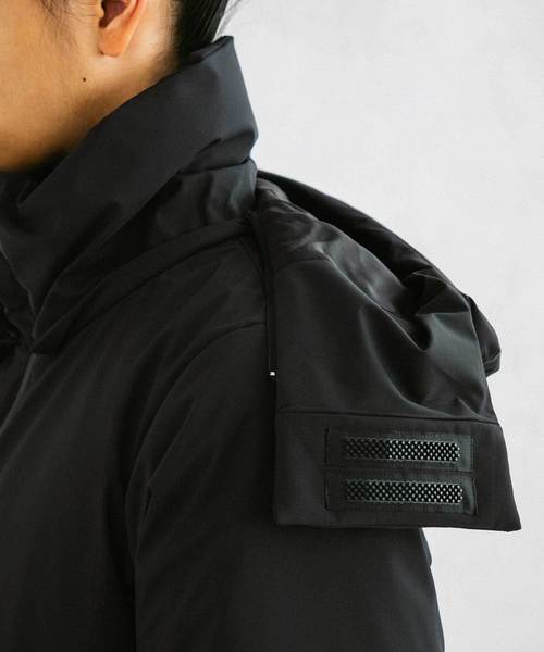 UNITED TOKYO（ユナイテッドトウキョウ）の「2wayラミネートボリュームダウン（ダウンジャケット/コート・メンズ・ブラック/カーキ/ベージュ・1/2/3）」の9枚目の写真