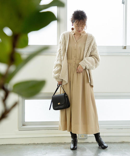 coen（コーエン）の「【WEB限定】ローゲージケーブル編みカーディガン（カーディガン/ボレロ・レディース・オフホワイト/ブラウン・FREE）」の11枚目の写真