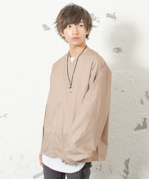 MinoriTY（マイノリティ）の「バルーン袖Vネックシャツ（シャツ/ブラウス・メンズ・ブラック/ベージュ・M/L）」の2枚目の写真