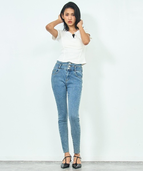 ANAP（アナップ）の「ハイウエストデニムスキニーパンツ（デニムパンツ・レディース・ブラック/ブルー/スミクロ/ライトブルー・S/M/L）」の13枚目の写真