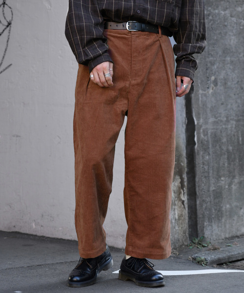 kutir(クティール)の「コーデュロイワンタックワイドパンツ(その他パンツ・メンズ・ダークパープル/ダークブラウン・MEDIUM/LARGE)」の6枚目の写真